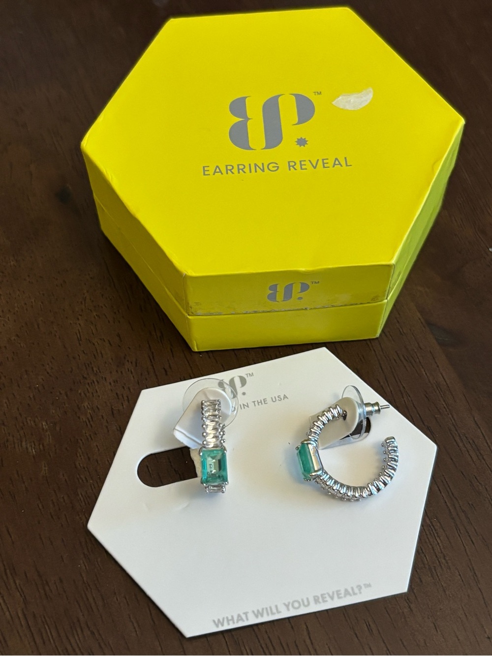 BNWT Silver hoop, earrings with lab created green tourmaline